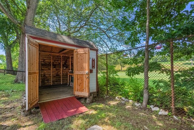567 Poplar Street, Boston, MA 02131