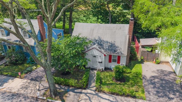 567 Poplar Street, Boston, MA 02131