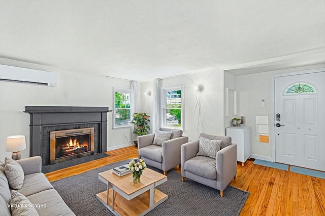 567 Poplar Street, Boston, MA 02131