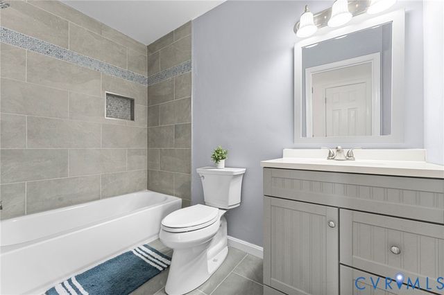 119 W Jefferson Ave, Warsaw, VA 22572