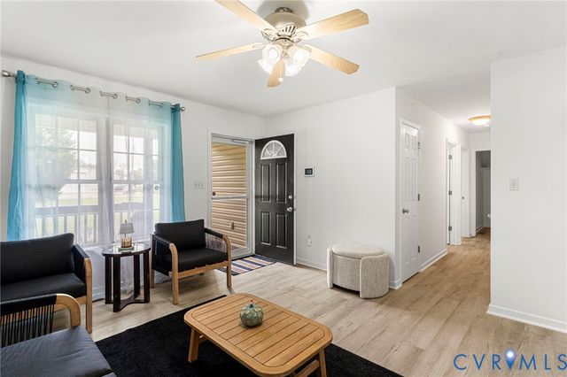 119 W Jefferson Ave, Warsaw, VA 22572