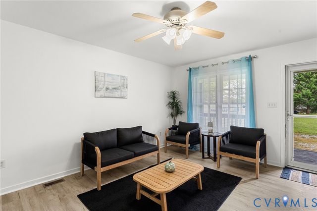 119 W Jefferson Ave, Warsaw, VA 22572