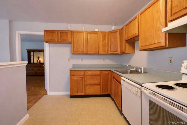 20 Day Road, Campbell Hall, NY 10916