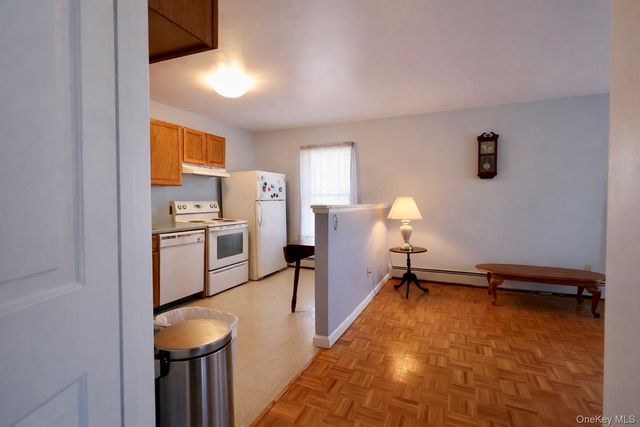 20 Day Road, Campbell Hall, NY 10916