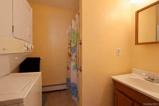 20 Day Road, Campbell Hall, NY 10916