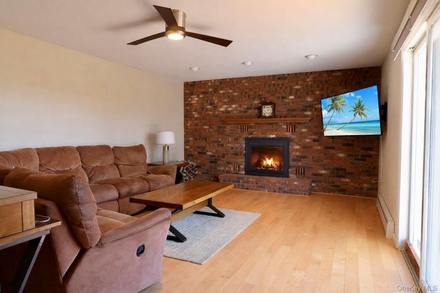 20 Day Road, Campbell Hall, NY 10916