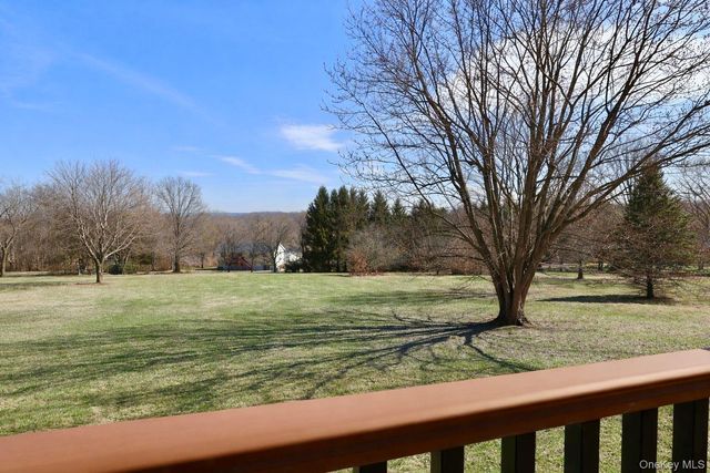 20 Day Road, Campbell Hall, NY 10916