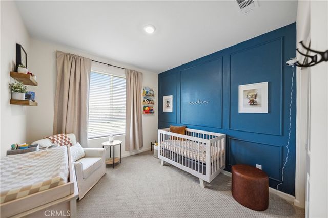 1060 Kendale Way, Vista, CA 92081