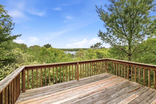 92 Shorewood Drive, Mashpee, MA 02649