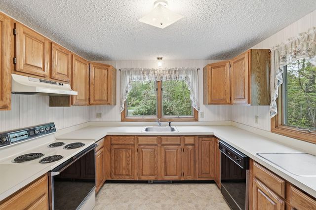 92 Shorewood Drive, Mashpee, MA 02649