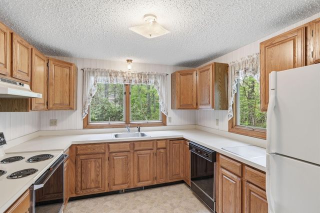 92 Shorewood Drive, Mashpee, MA 02649