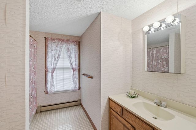 92 Shorewood Drive, Mashpee, MA 02649