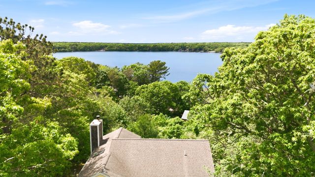 92 Shorewood Drive, Mashpee, MA 02649