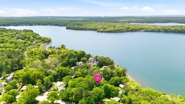 92 Shorewood Drive, Mashpee, MA 02649