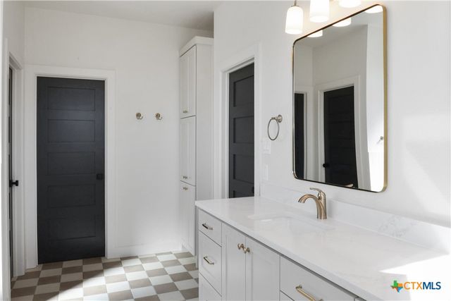 16026 Honey Ridge Drive, Holland, TX 76534