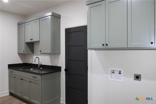 16026 Honey Ridge Drive, Holland, TX 76534