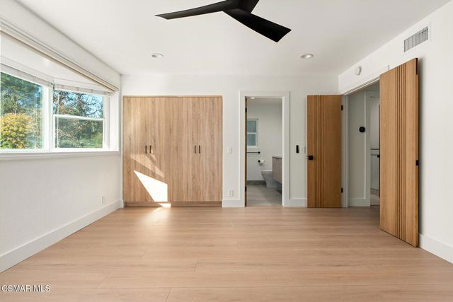 84 Sunny Vista Avenue, Oak Park, CA 91377