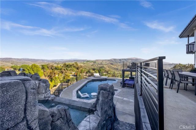 1711 Sirrine, North Tustin, CA 92705