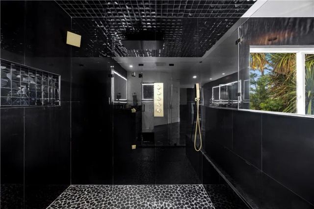 1711 Sirrine, North Tustin, CA 92705