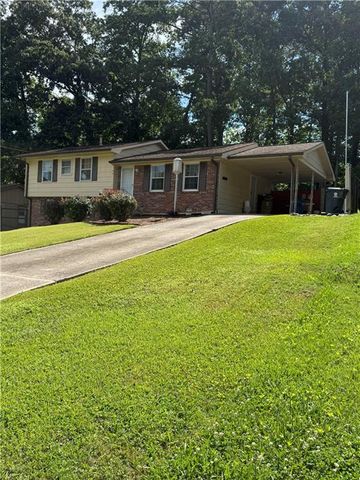 6490 Cedar Hurst Trail, Atlanta, GA 30349