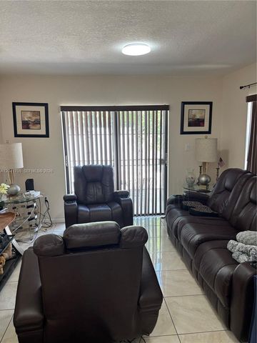 21122 NW 39th Avenue, Miami Gardens, FL 33055