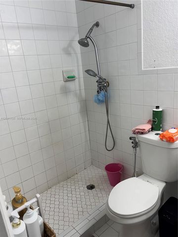 21122 NW 39th Avenue, Miami Gardens, FL 33055