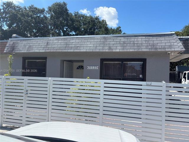 21122 NW 39th Avenue, Miami Gardens, FL 33055