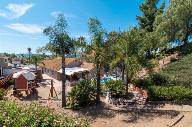 39015 Corte Pacheco, Murrieta, CA 92562