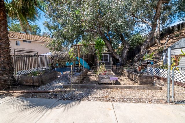 39015 Corte Pacheco, Murrieta, CA 92562