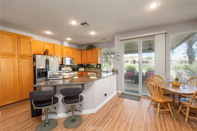 1725 Fairway Oaks Avenue, Banning, CA 92220