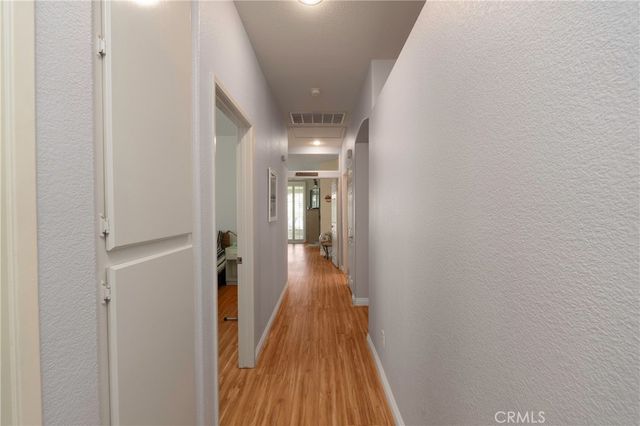 1725 Fairway Oaks Avenue, Banning, CA 92220