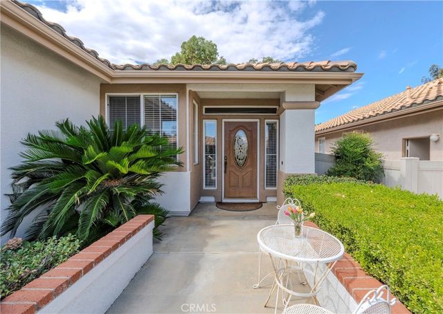 1725 Fairway Oaks Avenue, Banning, CA 92220