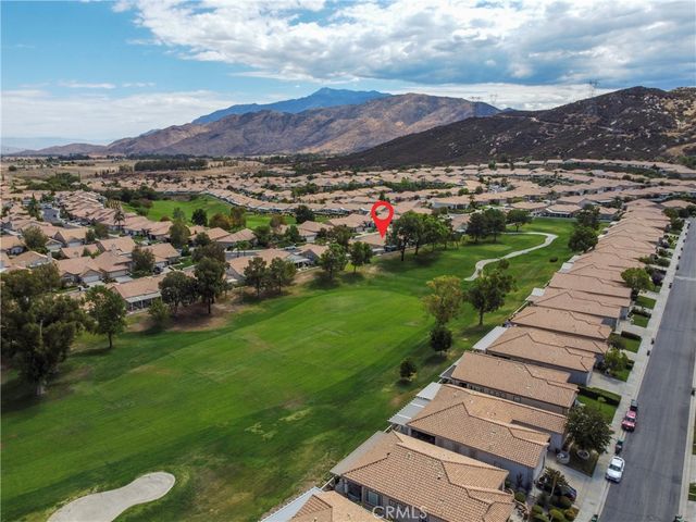 1725 Fairway Oaks Avenue, Banning, CA 92220