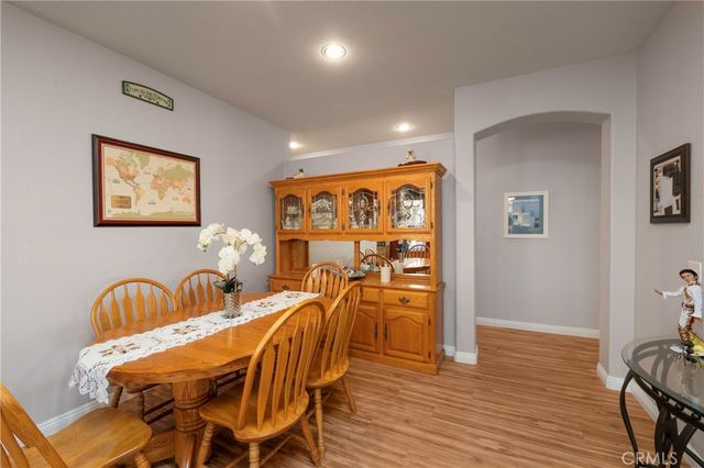 1725 Fairway Oaks Avenue, Banning, CA 92220