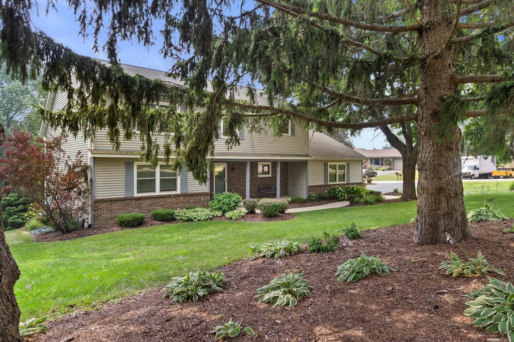 3655 99th STREET, Pleasant Prairie, WI 53158