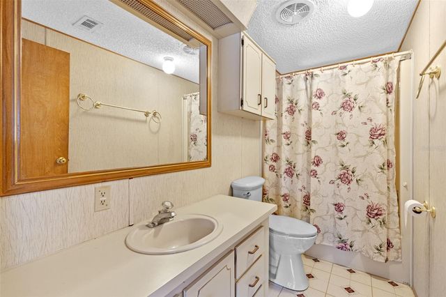 3026 MYAKKA RIVER ROAD, Tavares, FL 32778