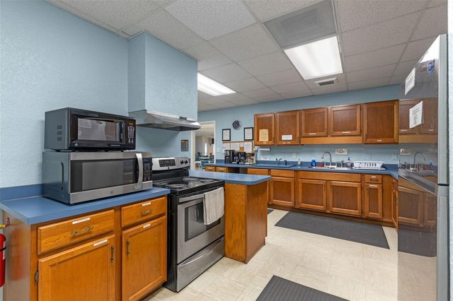 3026 MYAKKA RIVER ROAD, Tavares, FL 32778