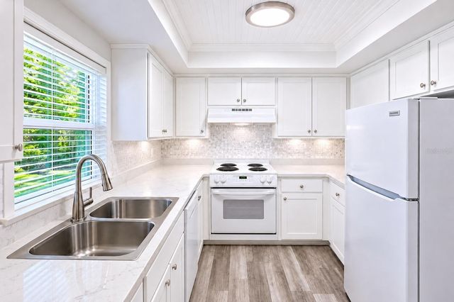 600 MANATEE AVENUE 227, Bradenton Beach, FL 34217