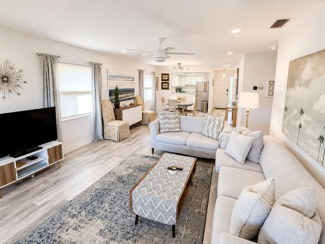 600 MANATEE AVENUE 227, Bradenton Beach, FL 34217