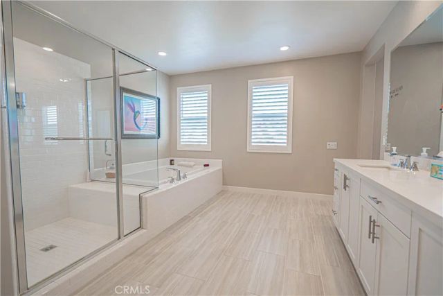 17730 Hillside Way, Saugus, CA 91350