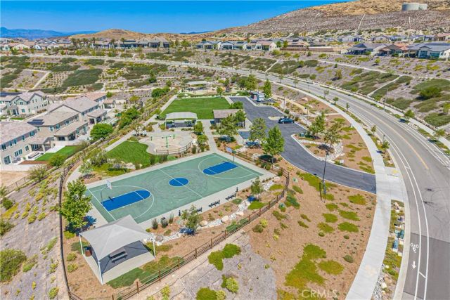 17730 Hillside Way, Saugus, CA 91350