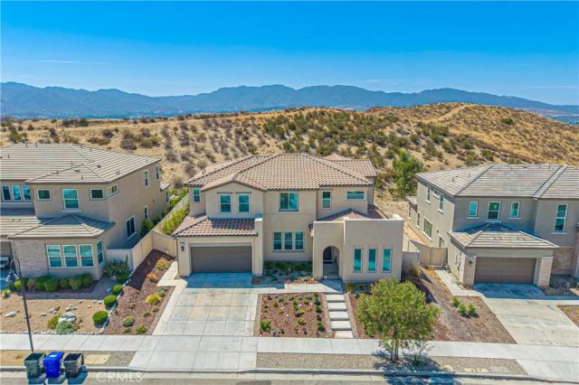 17730 Hillside Way, Saugus, CA 91350