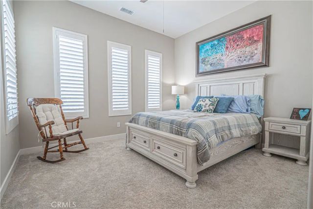 17730 Hillside Way, Saugus, CA 91350