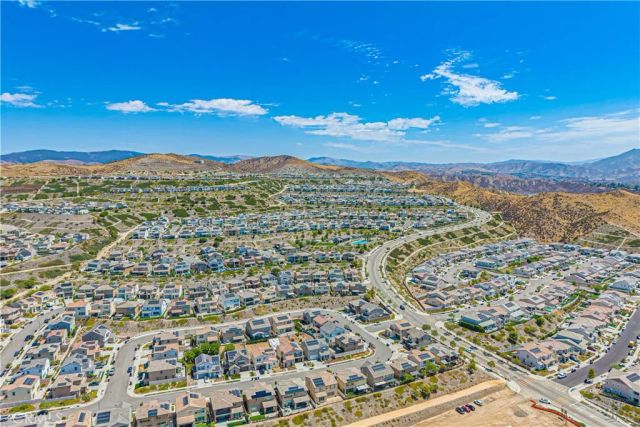 17730 Hillside Way, Saugus, CA 91350