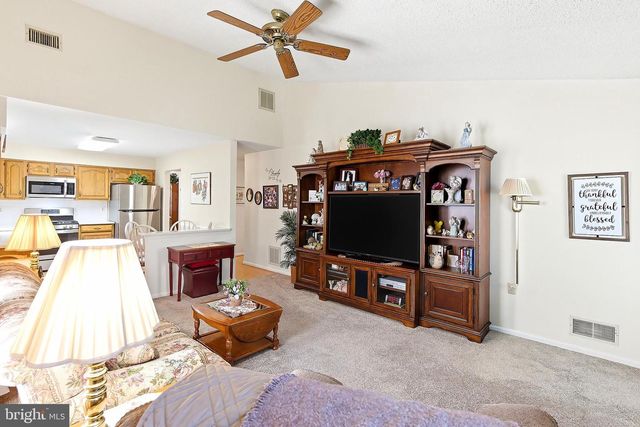 1462 BURR OAK RD, Toms River, NJ 08755