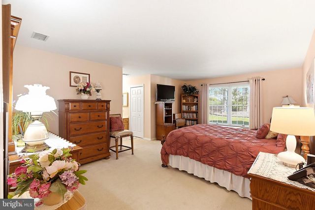 1462 BURR OAK RD, Toms River, NJ 08755