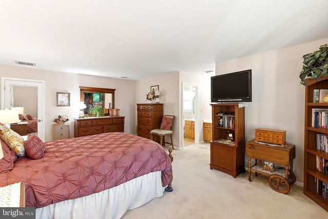 1462 BURR OAK RD, Toms River, NJ 08755