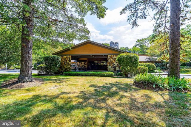 1462 BURR OAK RD, Toms River, NJ 08755
