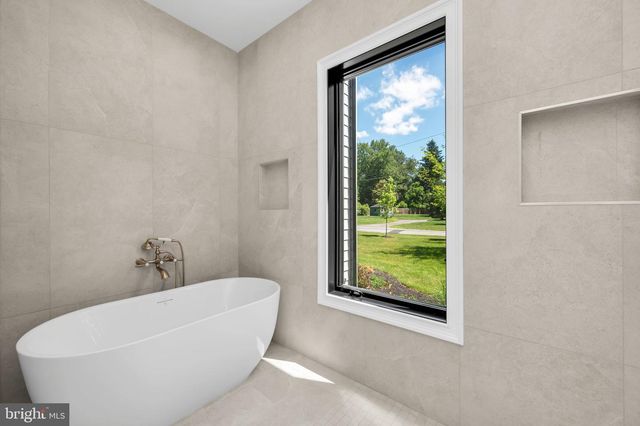 32 GULICK RD, Princeton, NJ 08540