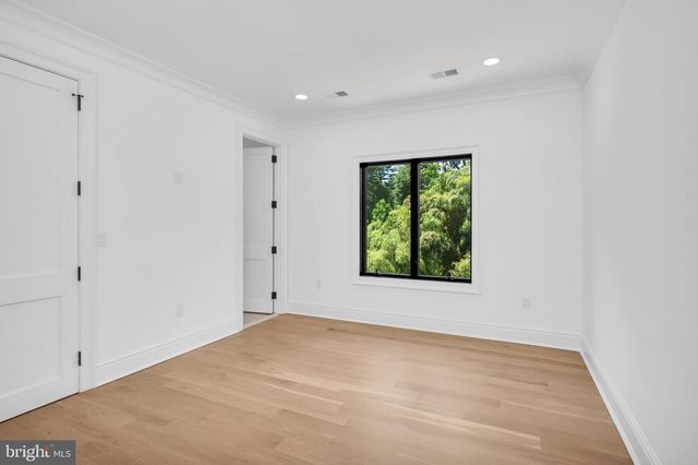 32 GULICK RD, Princeton, NJ 08540